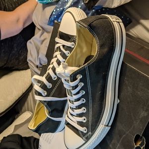New Converse Chuck Taylors Low Top Size 11